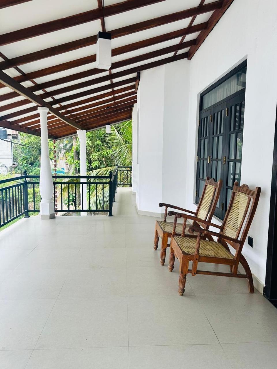 Zuulas Palace منزل للإقامة